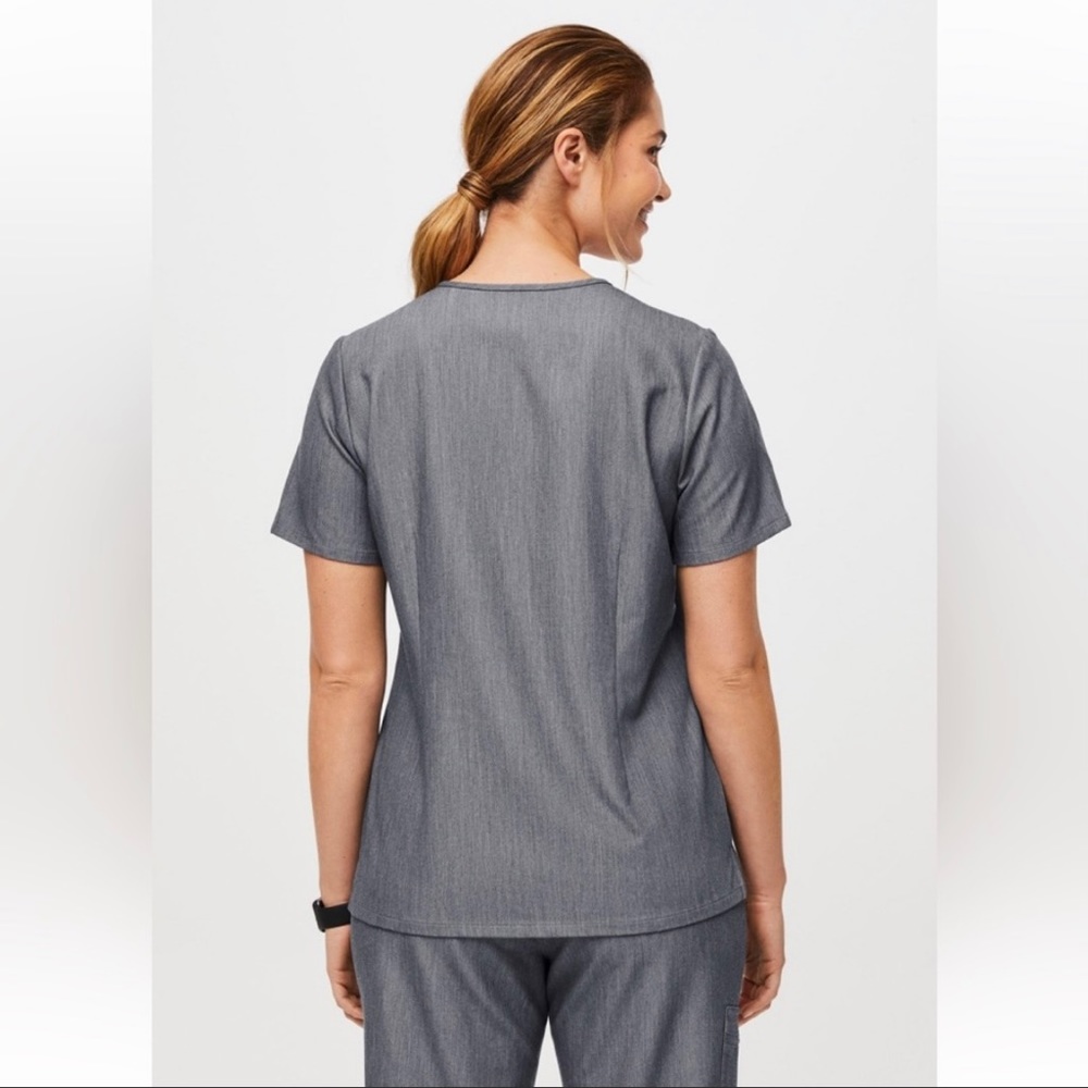 FIGS Catarina One Pocket Scrub Top XXS graphite grey - Picture 3 of 10